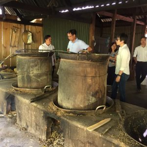 Chưng cất rượu (1)